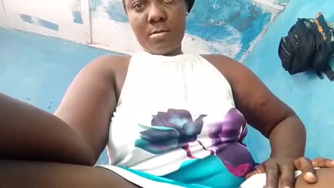 Snapshot of milkyebony254 chatting on September 2025 01:34:01 PM milkyebony254 online show from September 2025 01:34:01 PM