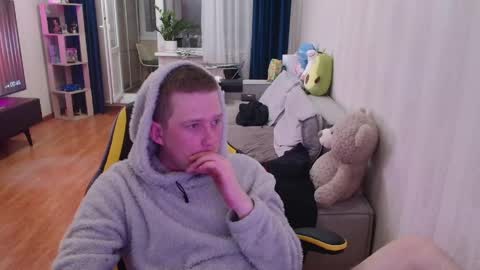 Mark and Elsa  online show from April 2026 10:45:01 PM