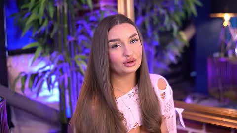 Milla online show from November 2025 07:55:02 AM