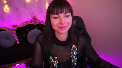 Snapshot of millaluxlove chatting on January 2026 08:19:01 AM millaluxlove online show from January 2026 08:19:01 AM