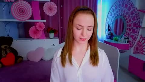 Snapshot of millana_hot chatting on April 2026 08:50:01 PM Milana online show from April 2026 08:50:01 PM