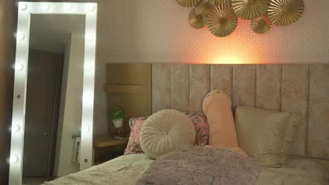 erika rf99 online show from January 2025 06:06:02 AM