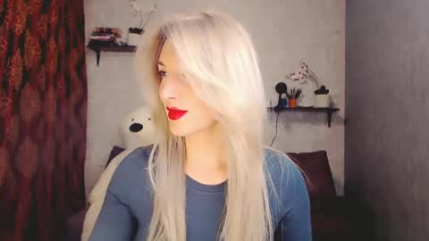 MillaXQueen online show from February 2025 12:29:01 PM