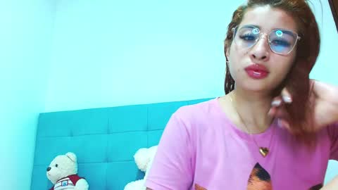 Aleja online show from February 2025 02:00:01 AM