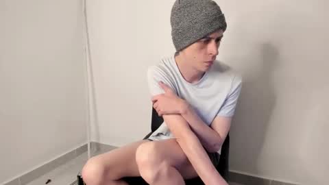 SlimnHungOH online show from April 2026 08:42:02 PM