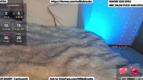 Snapshot of milliebrooks chatting on October 2025 07:47:02 PM milliebrooks online show from October 2025 07:47:02 PM