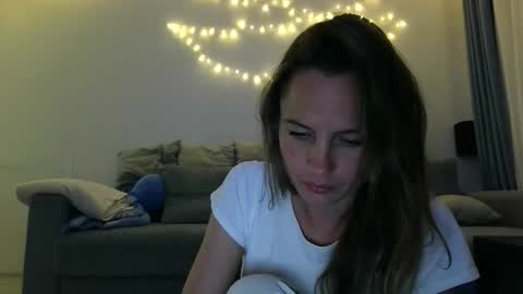 milly_browski online show from September 2025 06:18:01 PM