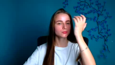Snapshot of milly_liss chatting on June 2026 05:35:02 AM Milly online show from June 2026 05:35:02 AM
