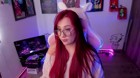 Snapshot of milly_yako chatting on February 2025 08:47:01 PM Monkey D Maddie online show from February 2025 08:47:01 PM