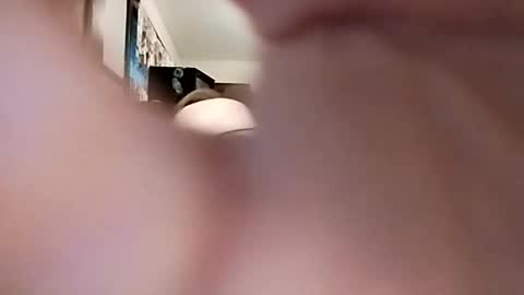 Snapshot of miloanj chatting on November 2025 10:23:01 PM miloanj online show from November 2025 10:23:01 PM