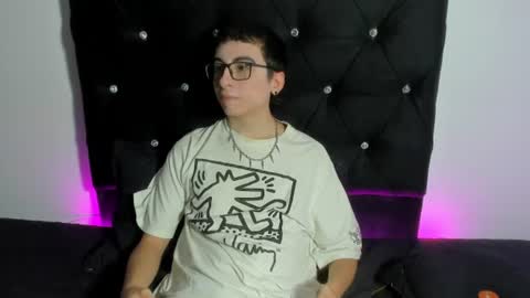 Snapshot of milogm_ chatting on July 2026 08:22:02 PM milogm_ online show from July 2026 08:22:02 PM