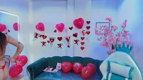 Milu ballmer  online show from February 2025 11:42:02 AM