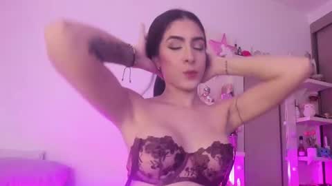 Snapshot of milu_cooper chatting on July 2026 07:23:02 AM milu modelo independiente .onlyfans kmila model online show from July 2026 07:23:02 AM