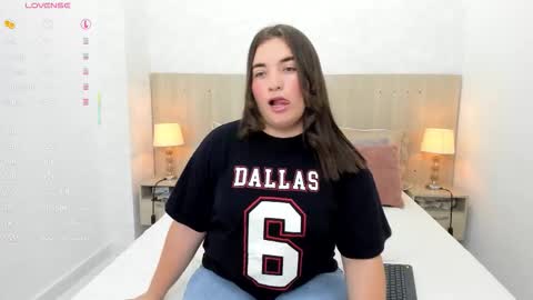 Milu Gomez online show from January 2026 07:30:01 PM