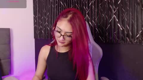 miluv19 online show from September 2025 10:13:01 PM