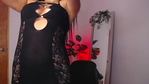 Mily Ortiz online show from November 2025 03:24:02 PM