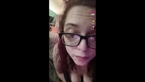 mimi142 online show from April 2026 05:04:02 PM