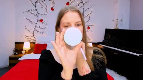 Kelly online show from March 2025 06:13:02 AM