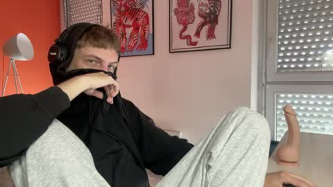 mimiro12 online show from April 2026 12:25:01 PM