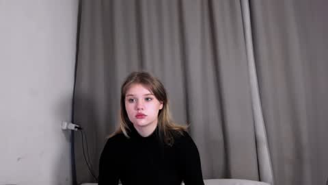 hi Im Mina  online show from January 2025 01:37:02 AM