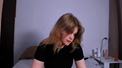 hi Im Mina  online show from February 2025 04:19:02 AM