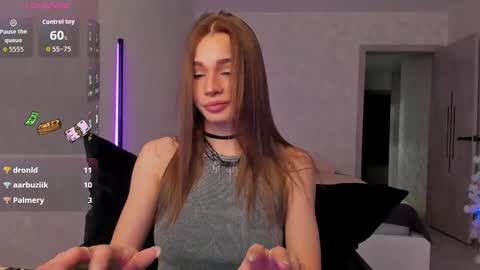 Snapshot of mindlure chatting on January 2026 11:29:02 PM Emily online show from January 2026 11:29:02 PM