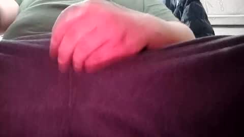 Snapshot of minecraftpickaxe chatting on December 2024 05:33:01 PM minecraftpickaxe online show from December 2024 05:33:01 PM