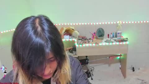 Snapshot of minefoxy2 chatting on September 2025 07:05:01 PM Amber online show from September 2025 07:05:01 PM