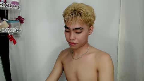 mingkla_man online show from April 2026 11:53:02 AM