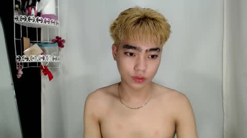 mingkla_man online show from April 2026 07:36:02 AM