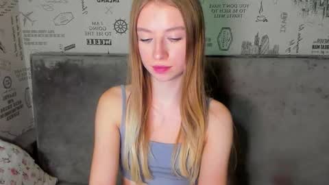 Amelia online show from November 2025 09:17:01 PM