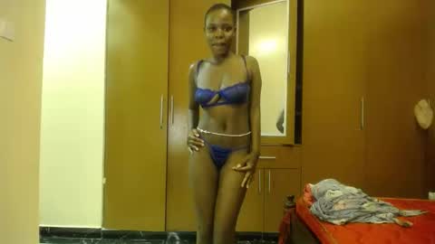 Snapshot of minnie_lila chatting on September 2025 06:30:02 AM Lila online show from September 2025 06:30:02 AM