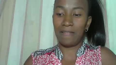 Snapshot of minouch211907 chatting on February 2026 07:23:01 AM minouch211907 online show from February 2026 07:23:01 AM