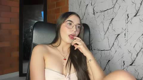 Snapshot of minty151 chatting on June 2026 12:36:01 AM minty151 online show from June 2026 12:36:01 AM