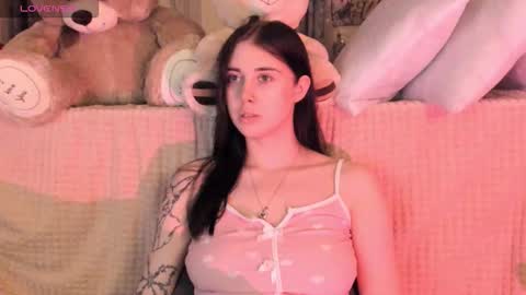 Snapshot of mionill chatting on January 2026 01:43:01 AM Hi Im Naomi online show from January 2026 01:43:01 AM