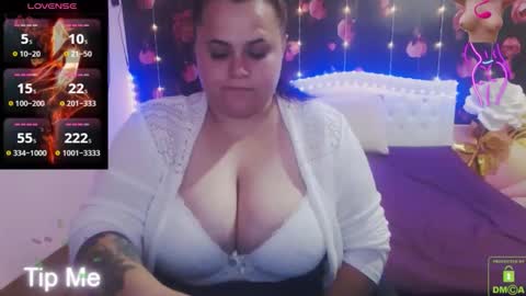 mira_cle_ online show from October 2025 08:45:02 AM