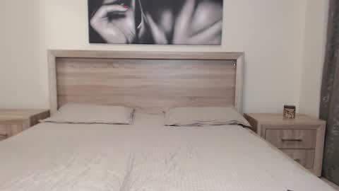 mira_jade online show from September 2025 06:43:02 PM