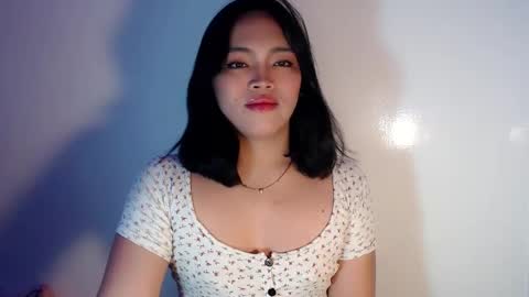 Snapshot of mira_luna222 chatting on February 2025 06:21:01 PM Mira Bella online show from February 2025 06:21:01 PM