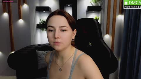 Snapshot of mira_mermayd chatting on February 2025 11:01:02 AM Mira online show from February 2025 11:01:02 AM