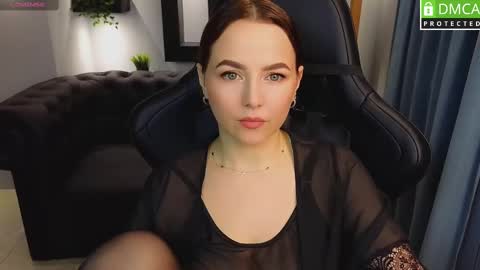 Snapshot of mira_mermayd chatting on February 2025 07:45:02 AM Mira online show from February 2025 07:45:02 AM