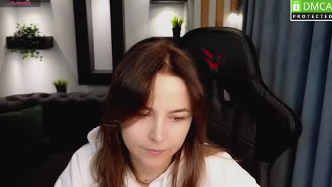 Snapshot of mira_mermayd chatting on March 2025 08:05:01 AM Mira online show from March 2025 08:05:01 AM