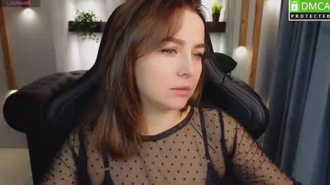 Snapshot of mira_mermayd chatting on March 2025 05:08:01 AM Mira online show from March 2025 05:08:01 AM