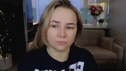 Mira online show from March 2026 01:22:01 AM