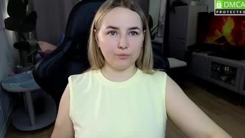 Snapshot of mira_mermayd chatting on April 2026 01:47:01 AM Mira online show from April 2026 01:47:01 AM