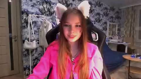 Snapshot of mira_princess chatting on June 2026 08:21:01 PM MIRAcle online show from June 2026 08:21:01 PM