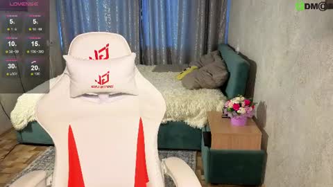 Snapshot of mira_star_007 chatting on June 2026 01:04:01 AM Tanita online show from June 2026 01:04:01 AM