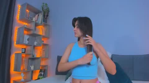 Mira  follow my fansly  online show from August 2026 04:00:01 AM