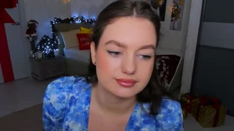 Snapshot of miraclecurly chatting on January 2025 01:21:02 PM Emma online show from January 2025 01:21:02 PM