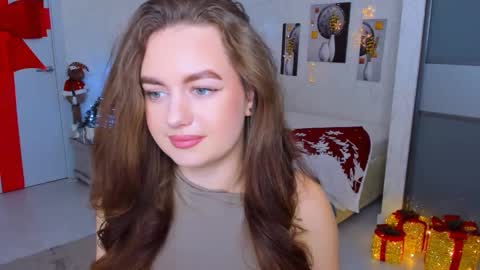 Snapshot of miraclecurly chatting on January 2025 04:36:01 AM Emma online show from January 2025 04:36:01 AM