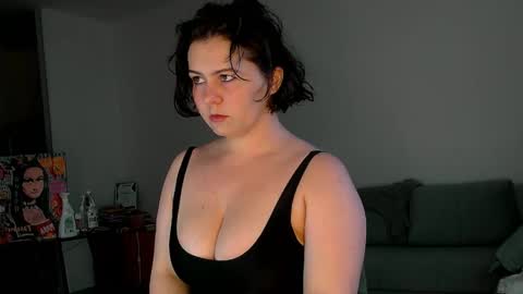 Meera online show from April 2026 01:05:02 PM